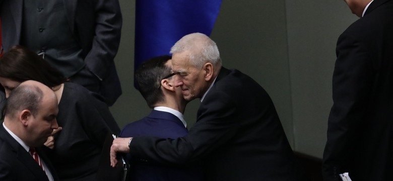W expose jego syna zabrakło słów o Lechu Wałęsie. Morawiecki senior: Jest symbolicznym człowiekiem wolności, ale też odszedł od prawdy