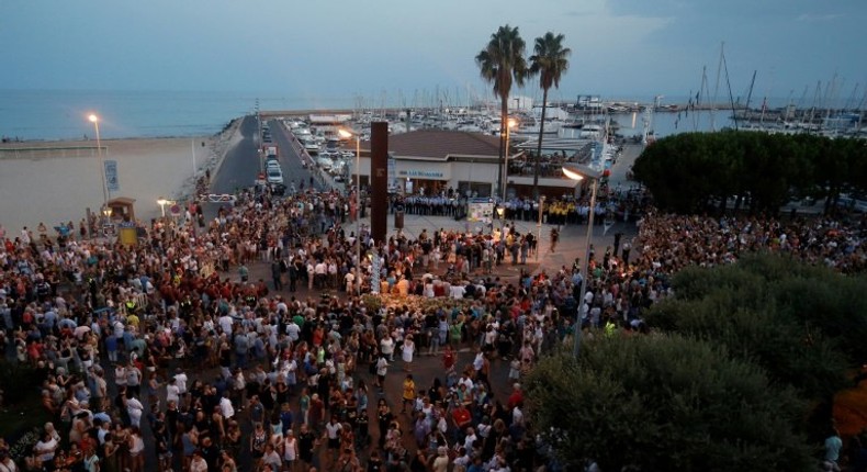 Some 16,000 people marched against terror in the Spanish seaside resort of Cambrils, shouting no tinc por, which means not afraid in Catalan