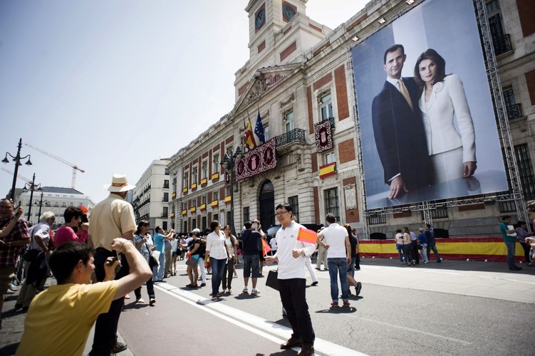 Koronacja Filipa VI. Fot. EPA/LUCA PIERGIOVANNI