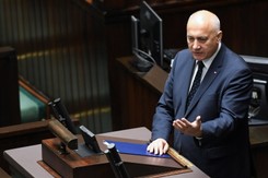 Brudziński dementuje doniesienia 'Rzeczpospolitej': MON odpowiada za organizację marszu, nie za bezpieczeństwo