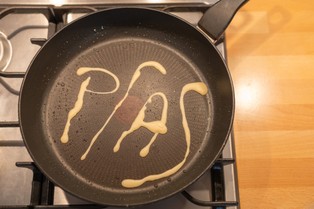 PFAS. Smażone ziemniaczki nie przywierają do patelni, ale to trucizna