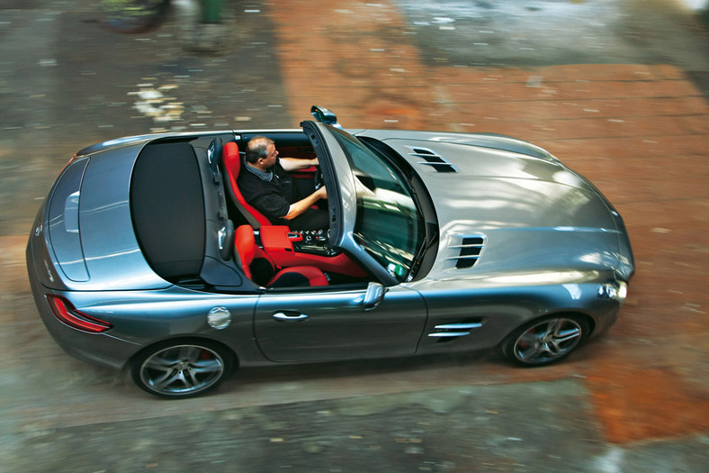 Mercedesy SLS AMG Roadster i 300 SLS: rodzinne spotkanie