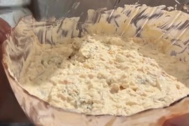 Bolja od pileće i goveđe zajedno: KAPRIĆOZA SALATA se pravi za 10 minuta, UKUSNIJA JE OD PICE i idealna za one koji žele da smršaju bez gladovanja