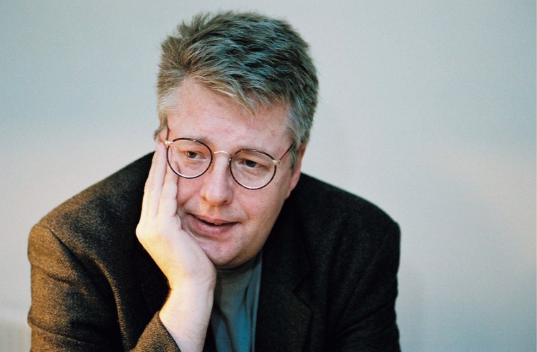 9. Pisarz Stieg Larsson zmarł w 2004 roku w wieku 50 lat. W 2011 roku zarobił 7 milionów dolarów.
