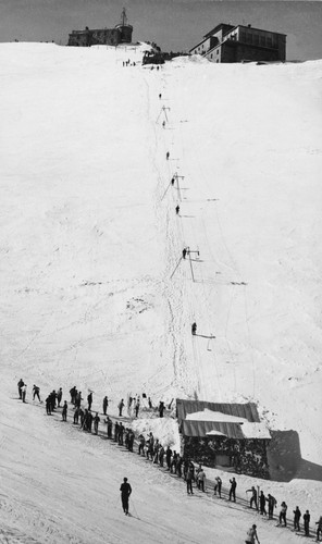Wyciąg narciarski w Kotle Gąsienicowym / fot. ze zbiorów Muzeum Tatrzańskiego