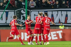 Wisła Kraków przerwała złą serię. Frydrych znów bohaterem [WIDEO]