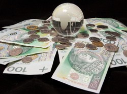 NBP: Banki naciągają Polaków