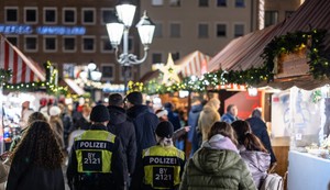 Policija, Bavarska, božićni market, ilustracija