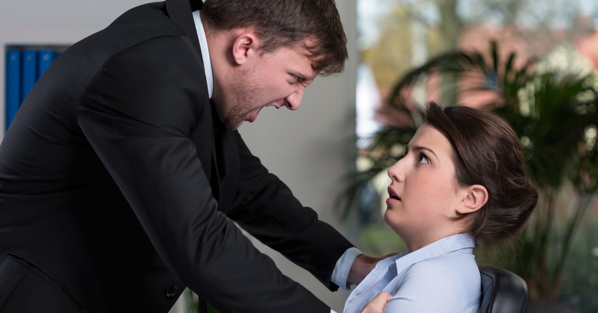 конфликт. эмоции в офисе. руководитель и подчиненные. начальник со стороны 5. менеджер-коуч.