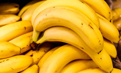 Co się dzieje, gdy codziennie jesz banany? Negatywne skutki uboczne, o których nie miałeś pojęcia