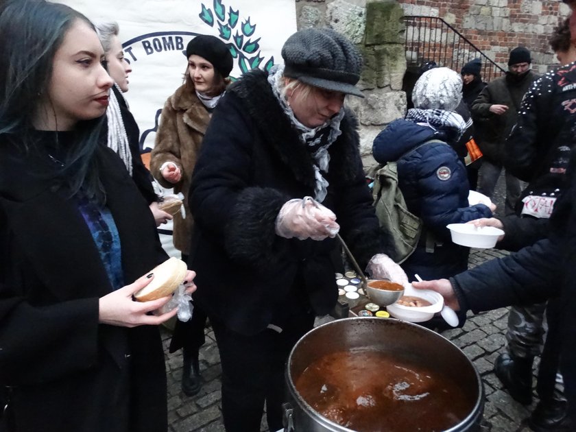 Food Not Bombs