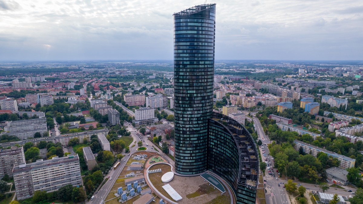 Zapowiedzieli zmiany na Sky Tower. Coś dla miłośników jedzenia