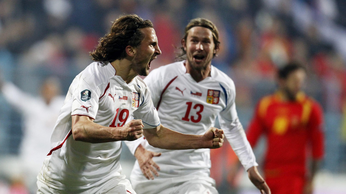 Reprezentacja Czech będzie grupowym rywalem Polaków podczas Euro 2012. Czeski pomocnik Jaroslav Plasil stwierdził w rozmowie z Grzegorzem Rudynkiem z "Przeglądu Sportowego", że Biało-Czerwoni są zdecydowanym faworytem całej grupy A.