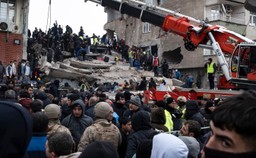 Liczba ofiar śmiertelnych trzęsienia ziemi w Turcji i Syrii przekroczyła 7 tys. osób