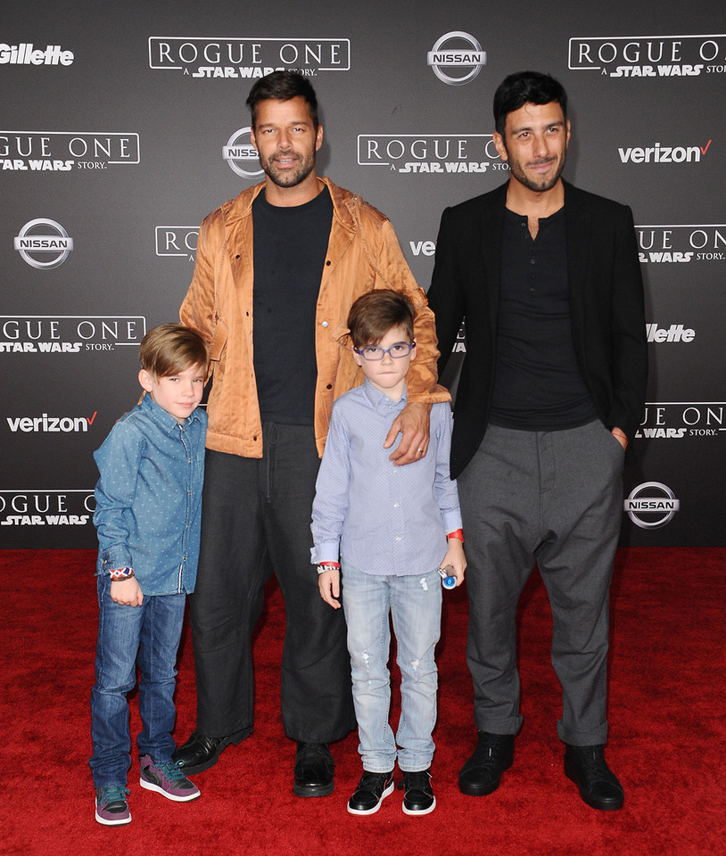 Te pary jednopłciowe wychowują lub planują wychowywanie dzieci: Ricky Martin i Jwan Yosef