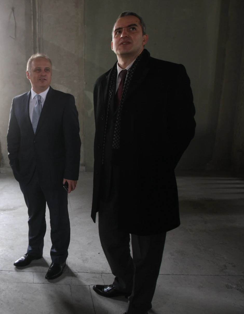 Andreja Mladenović je na republičkoj a Goran Vesić na listi za Vračar