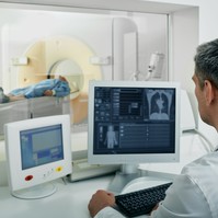 MR, CT, ultrahang, röntgen: melyik vizsgálat mire való?