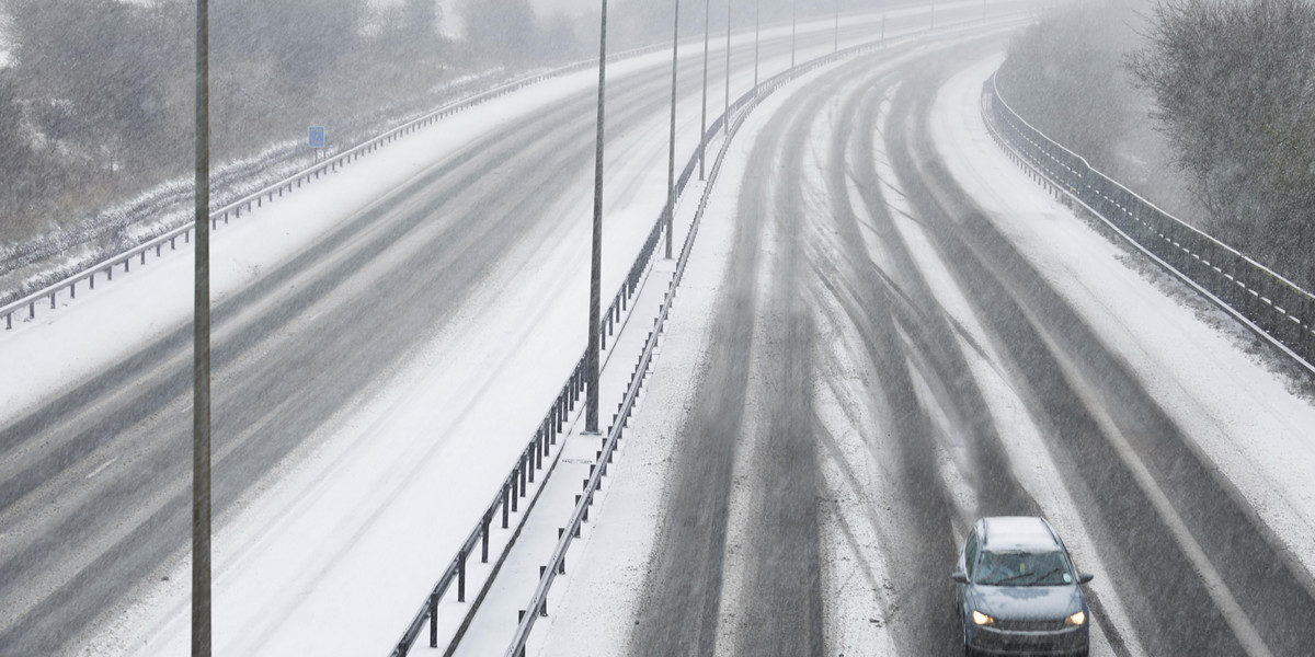 Ostrzeżenia pogodowe I i II stopnia dla połowy Polski 