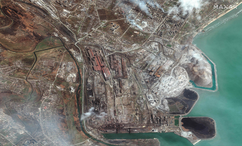 Zakłady Azowstal na zdjęciu satelitarnym firmy Maxar (12.04.2022)