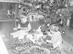 QUIZ o świętach czasów PRL. Pamiętasz? Na pytaniu nr 8 nikt się nie wyłoży