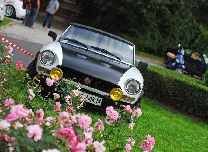 Perły dawnej i współczesnej włoskiej motoryzacji zjechały z całej Polski w jedno miejsce na dwa dni święta pasjonatów włoskiego stylu życia i motoryzacji