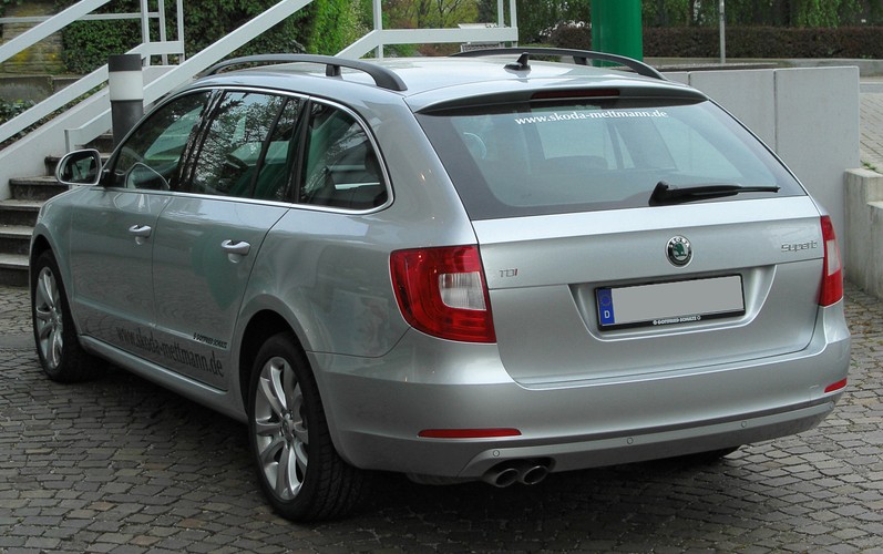 Miejsce 6 - Skoda Superb Combi II 2.0 TDI Ambition