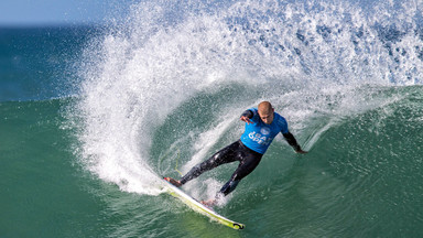 Mistrz świata w surfingu zaatakowany przez rekina