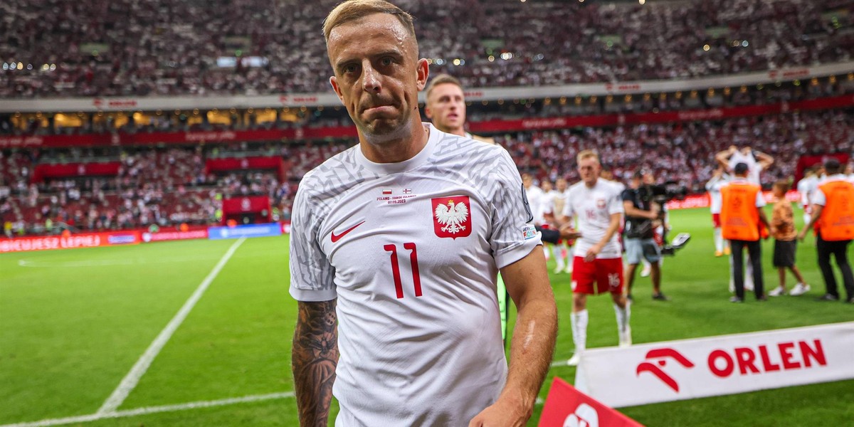 Kamil Grosicki po blisko rocznym, rozbracie z reprezentacją Polski, wrócił do kadry i w meczu z Wyspami Owczymi zagrał po raz 89. w drużynie narodowej.