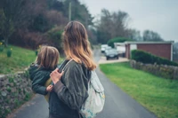 "Nie miałam czym nakarmić dziecka". Rodzice myślą, że niania załatwia wszystko