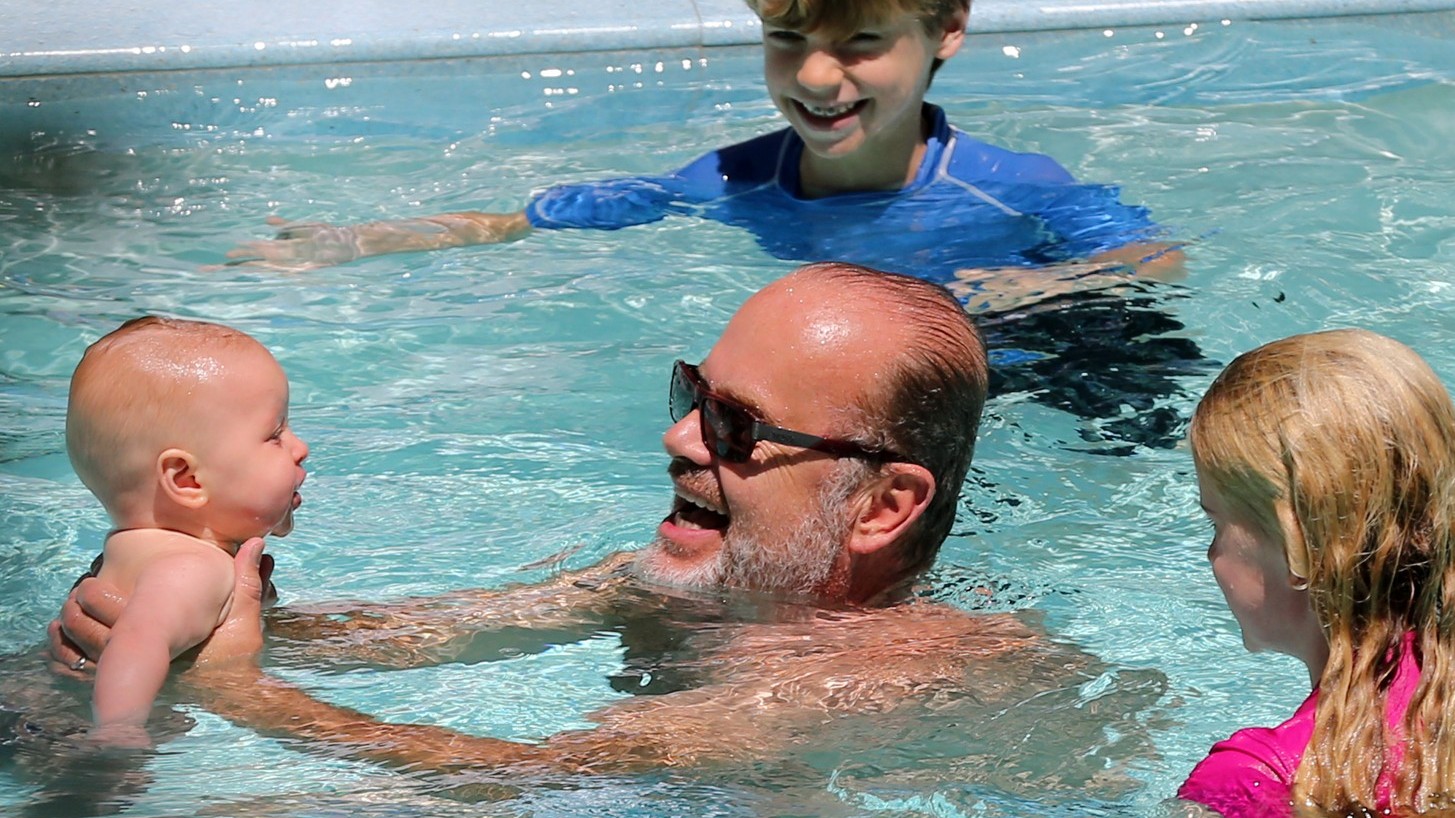 Kelsey Grammer so svojimi deťmi Faith, Gabrielom a Jamesom. Snímka je z roku 2013.