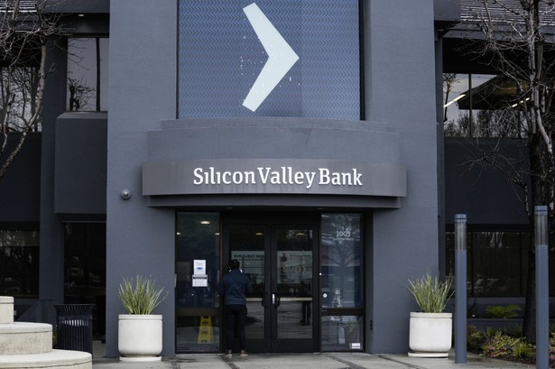 Siedziba główna SVB (Silicon Valley Bank) w Santa Clara, Kalifornia, USA. 10.03.2023