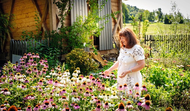 U bašti ima raznovrsne medonosne biljke, više od 150