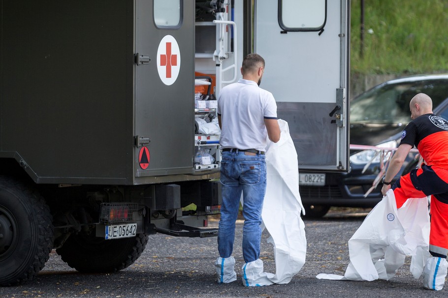 Koronawirus odpowiedzialny za pandemię COVID-19, po raz pierwszy rozpoznany w Wuhan w Chinach w 2019 roku, jest tylko jednym z kilku śmiertelnie groźnych koronawirusów.