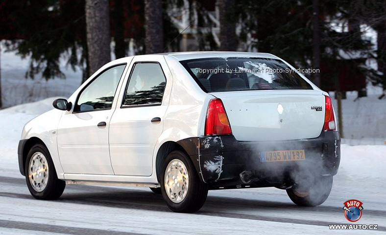 Zdjęcia szpiegowskie: Dacia pickup i fastback dołączą do Logana