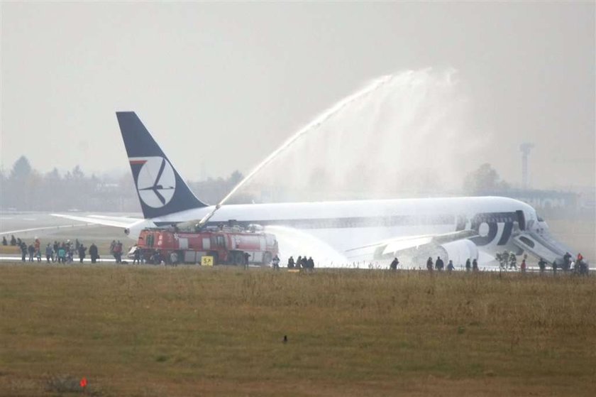 Pilot o załodze samolotu: Mają ogrome doświadczenie i wiele wylatanych godzin