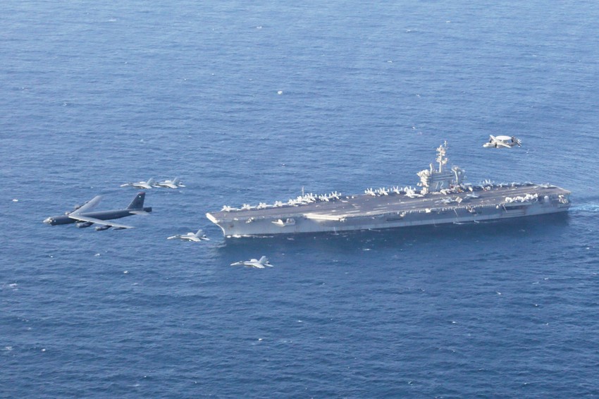 Američki nosač aviona "USS Abraham Linkoln"
