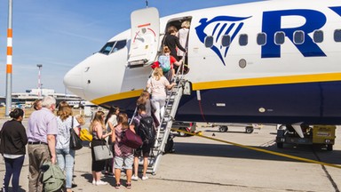 Nie wpuścili do samolotu 89 osób. Ryanair nie chce im wypłacić odszkodowania