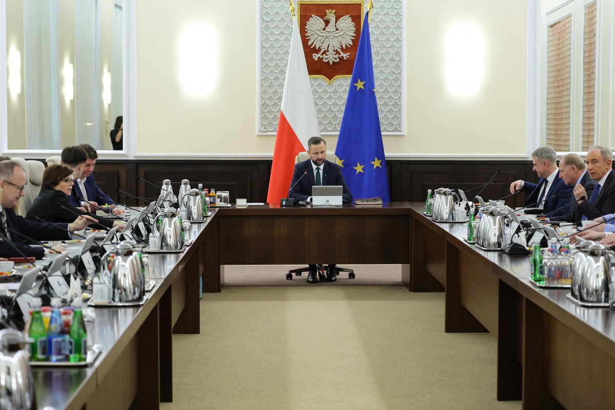 Wicepremier, szef MON Władysław Kosiniak-Kamysz przed posiedzeniem rządu w KPRM w Warszawie.