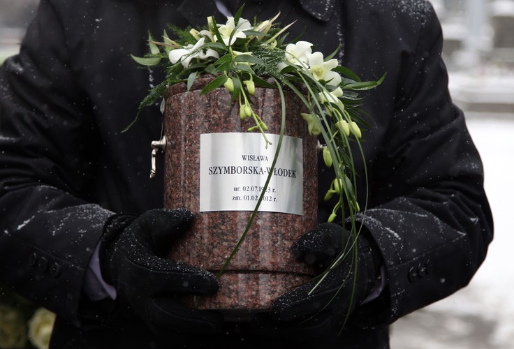 Urna z prochami Wisławy Szymborskiej.