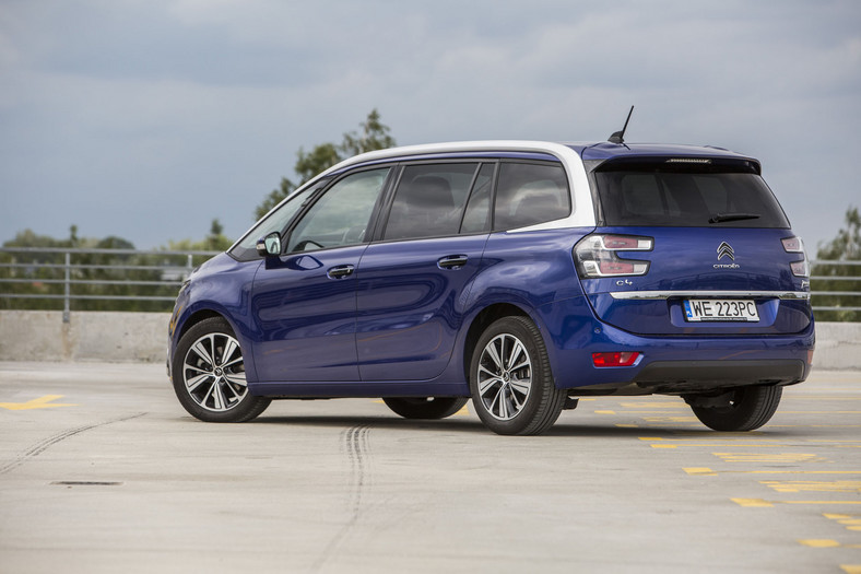 Kia Sportage kontra Citroen C4 Grand Picasso - który będzie lepszy dla rodziny