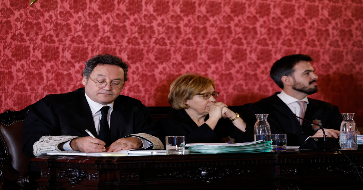 Fiscal General García Ortiz declara como imputado y acusa a González Amador