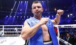 "To skandal!". Tomasz Adamek miał lecieć do domu. Nagle go wyprowadzono z pokładu samolotu