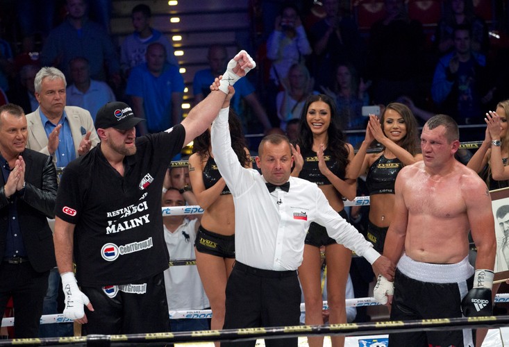 Mariusz Wach wygrał walkę z Konstantinem Airichem