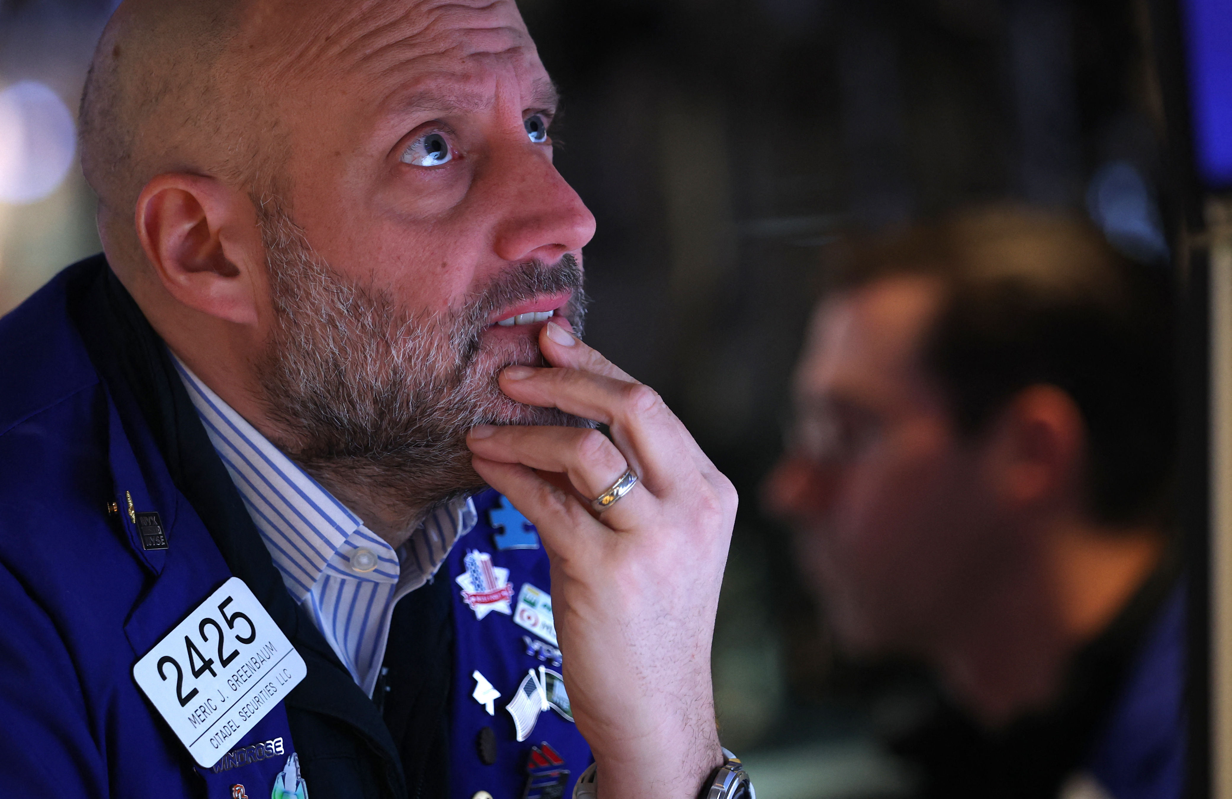 Trump menace l'Europe de droits de douane et fait plonger Wall Street