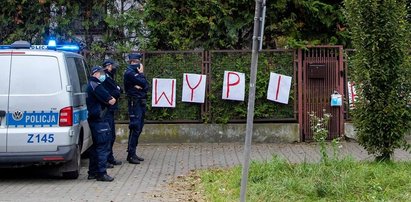 Zbierają pieniądze na prawników dla zawieszonych policjantów. Niezwykły odzew