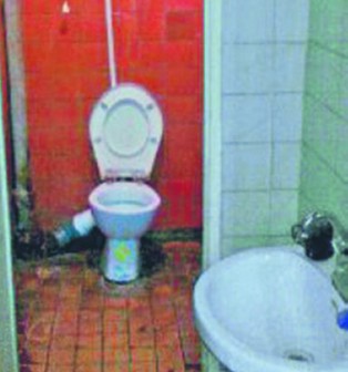 NIK alarmuje: polskie komisariaty policji zamieniają się w slamsy