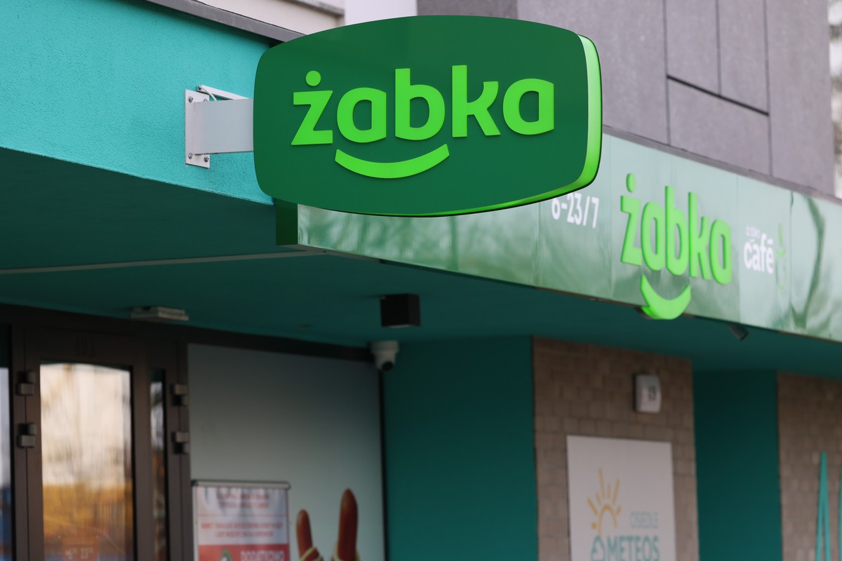 03.12.2023,Frog.,Advertising,Banner,Of,A,Large,?abka,Chain,Store.