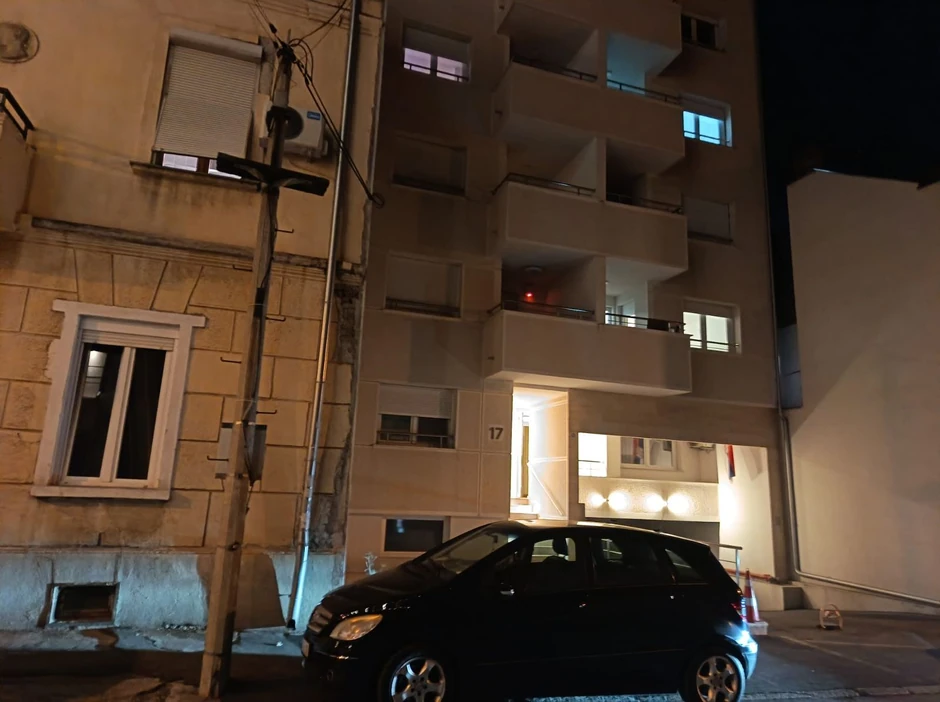 Požar u zgradi na Zvezdari