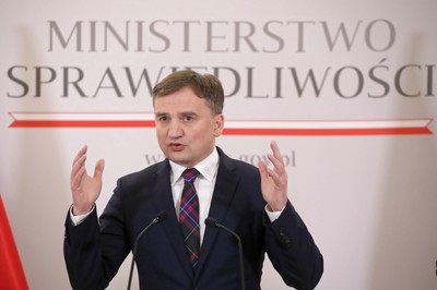 Ziobro: To najlepszy czas, aby przyspieszyć prace nad ustawą o wolności słowa w internecie