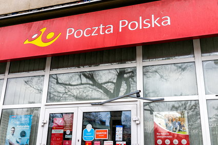 Poczta Polska przejmie funkcje służb celnych. Już rekrutuje pracowników